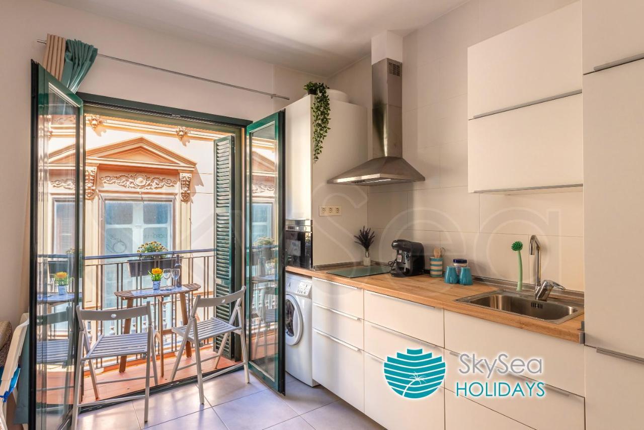 Skysea Holidays City Center Suites Málaga Exterior foto